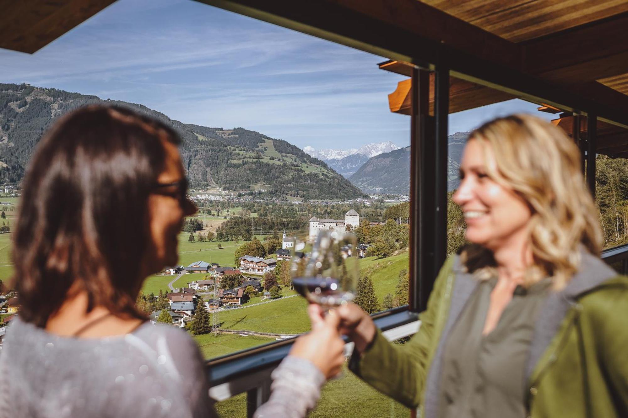 Panorama Hotel Guggenbichl - Inkl Sommerkarte, Freier Eintritt Ins Tauern Spa & Bester Ausblick Uber Kaprun Exterior foto